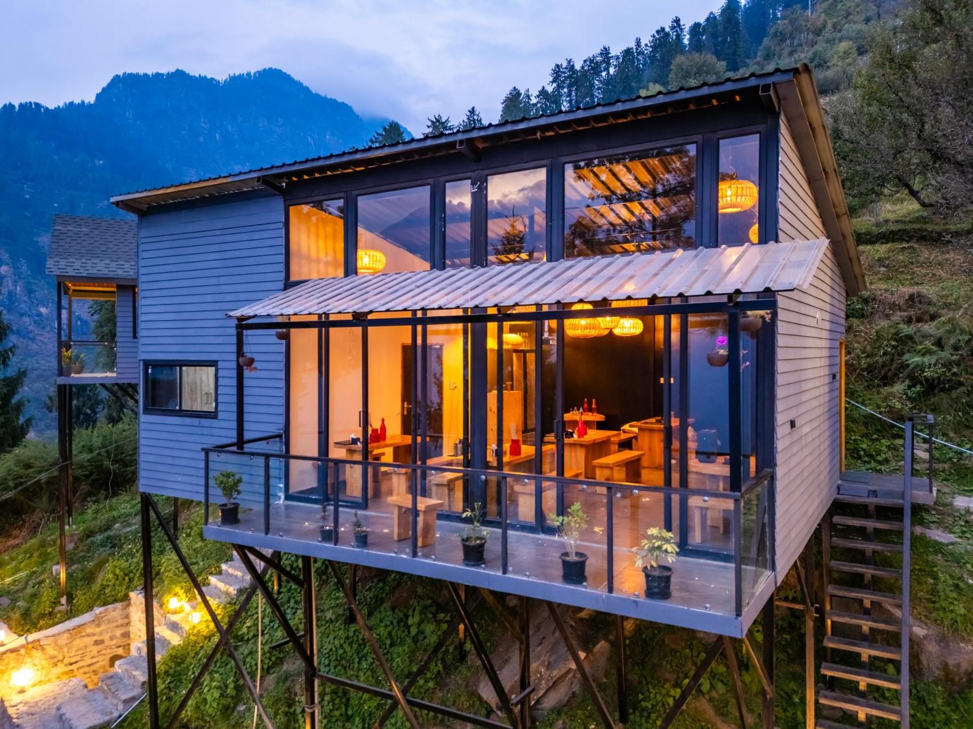 Montane , Sethan * Manali (Himachal Pradesh)